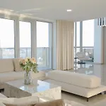 Luxusny Penthouse Nad Jazerami 230 M2, 2x Garaz, Wifi