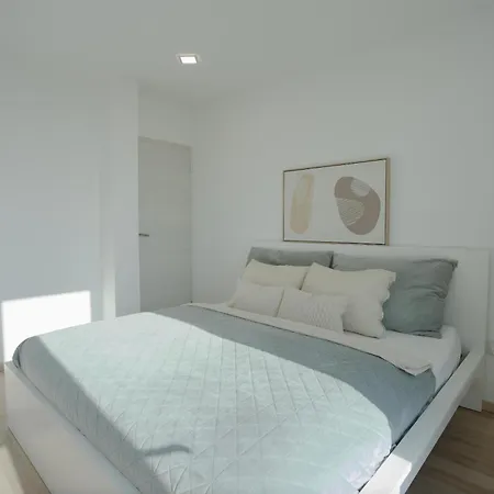 Luxusny Penthouse Nad Jazerami 230 M2, 2x Garaz, Wifi Сенец