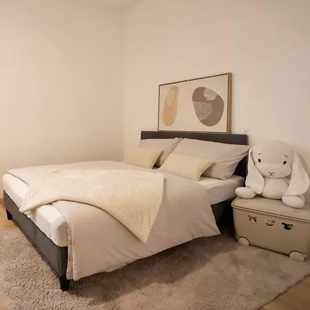 Luxusný Penthouse Nad Jazerami 230 M2, 2x Garáž, Wifi Senec