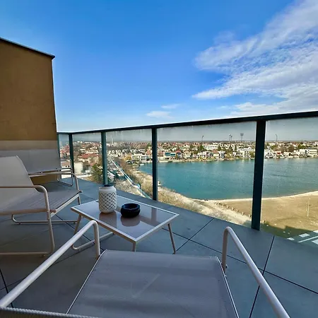 Luxusny Penthouse Nad Jazerami 230 M2, 2x Garaz, Wifi Senec