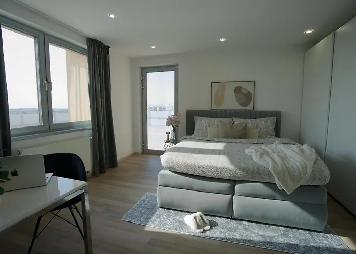 Luxusný Penthouse Nad Jazerami 230 M2, 2x Garáž, Wifi Appartamento Senec