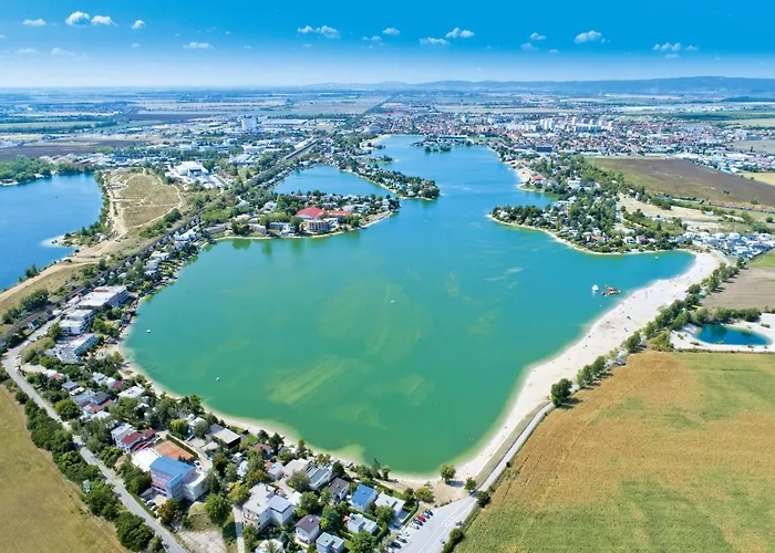 Luxusný Penthouse Nad Jazerami 230 M2, 2x Garáž, Wifi Appartamento *